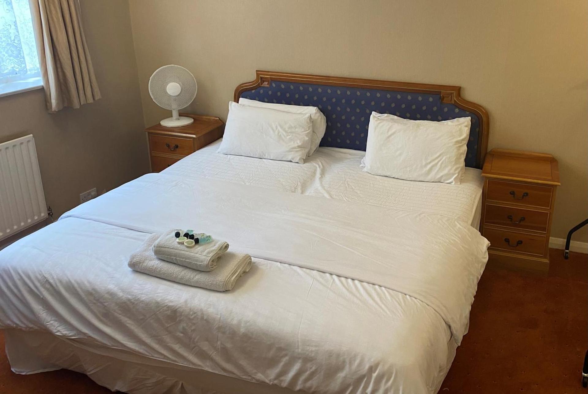 The Royal Victoria & Bull Hotel