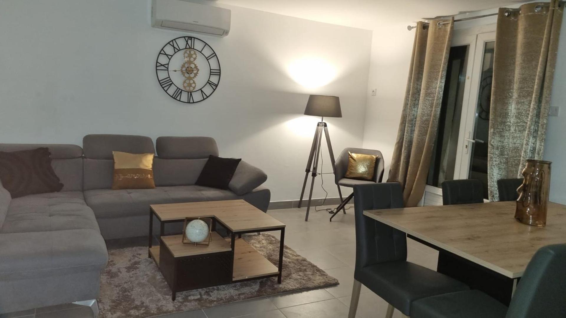 Appartement dans un pavillon