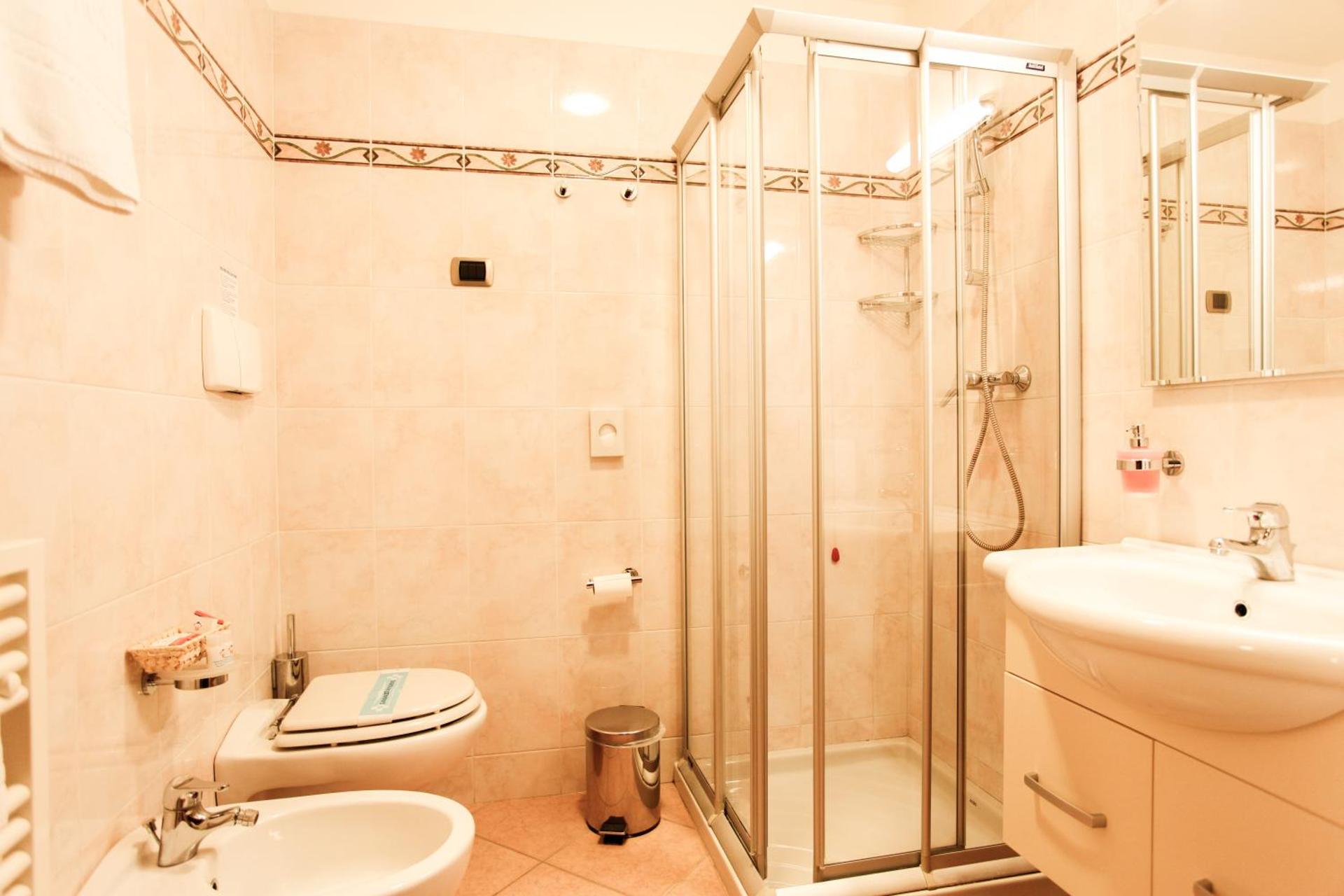 Superior Double or Twin Room with Lake View