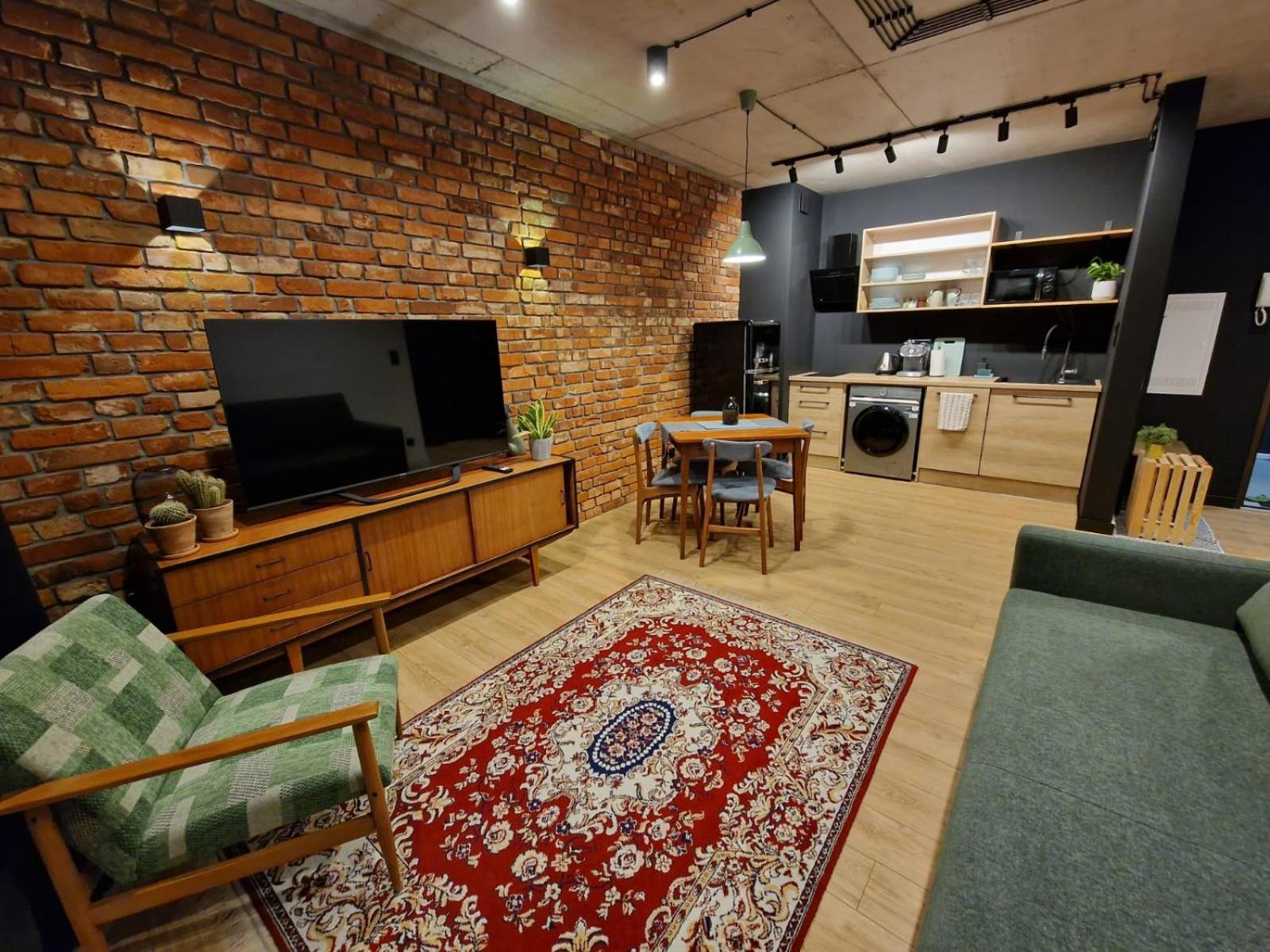 Communal lounge/ TV room