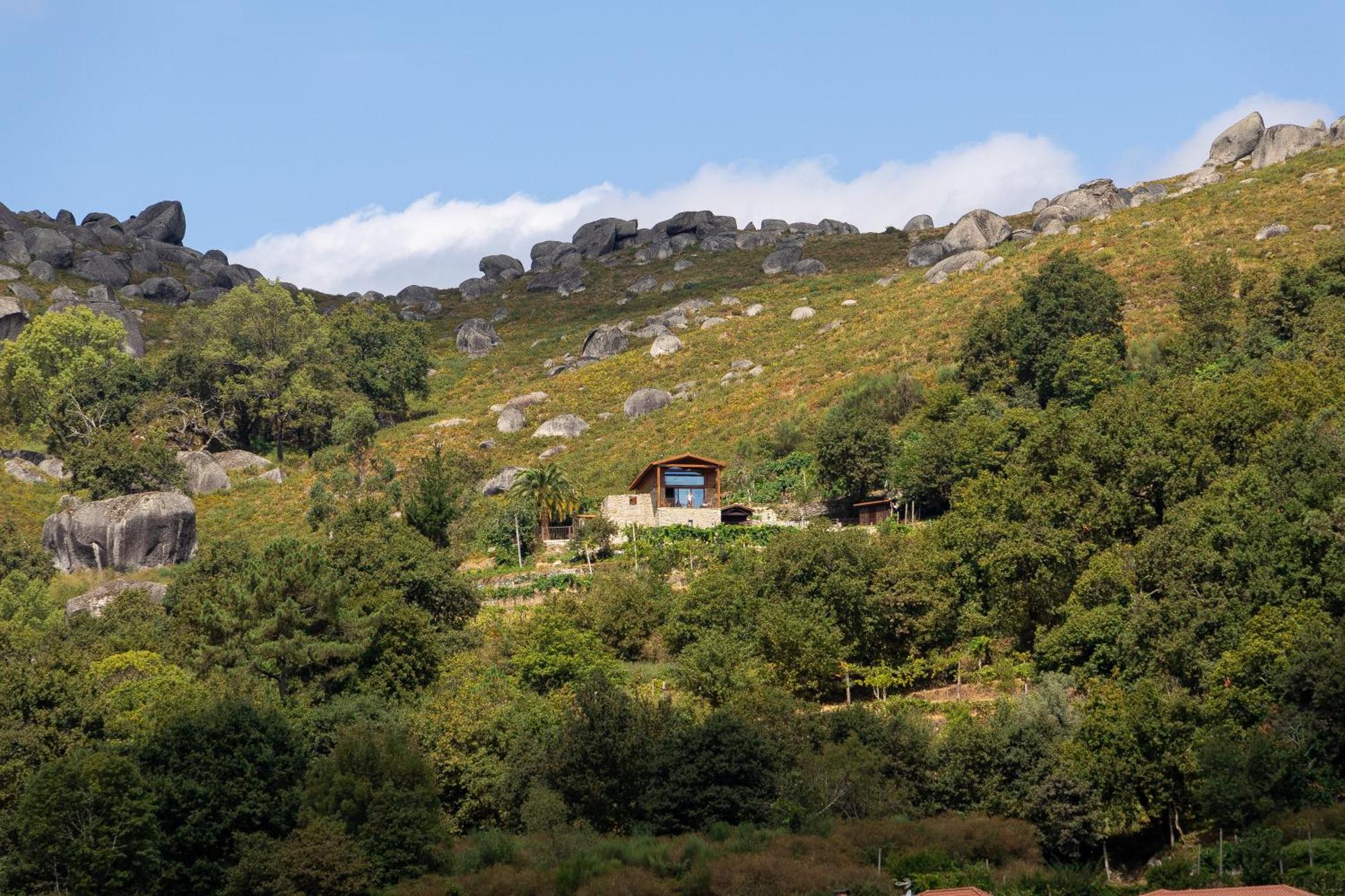 Abraços dos Avós - Casas do Monte