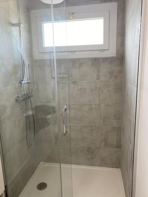 Ramonville parking Privé balcon café