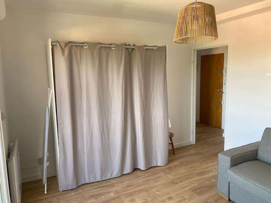 Ramonville parking Privé balcon café