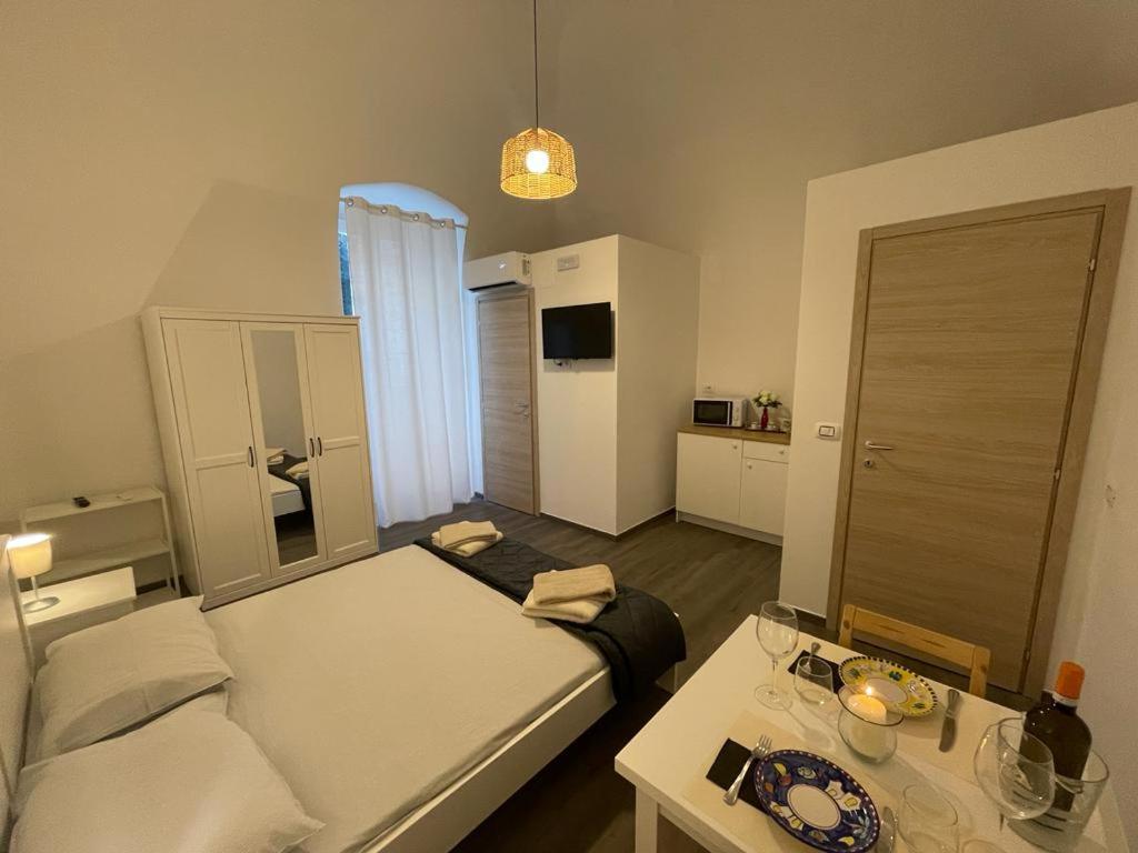 ROOMS 69- Appartaments Francesca e Comasia