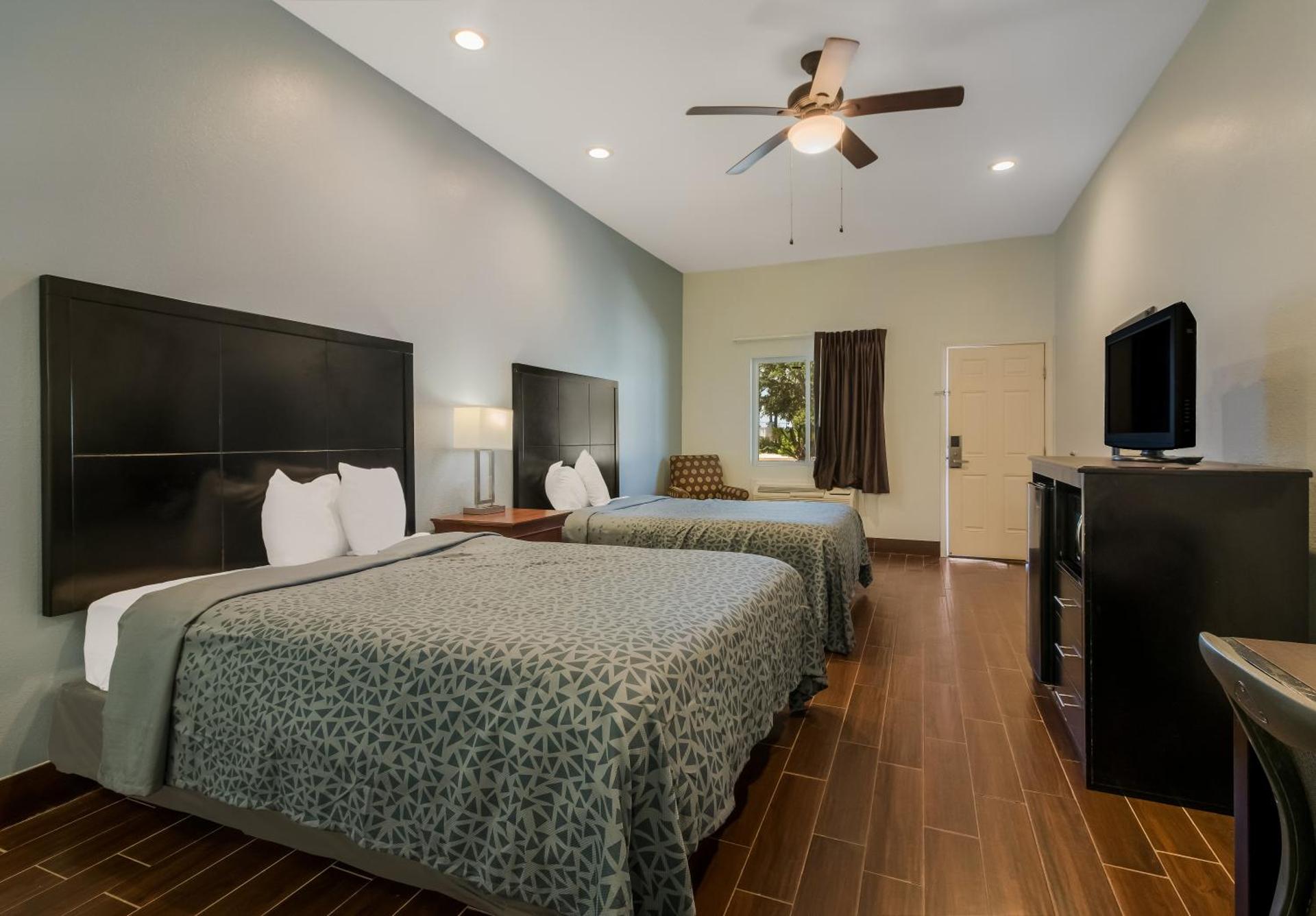 Econo Lodge Inn & Suites Fulton - Rockport