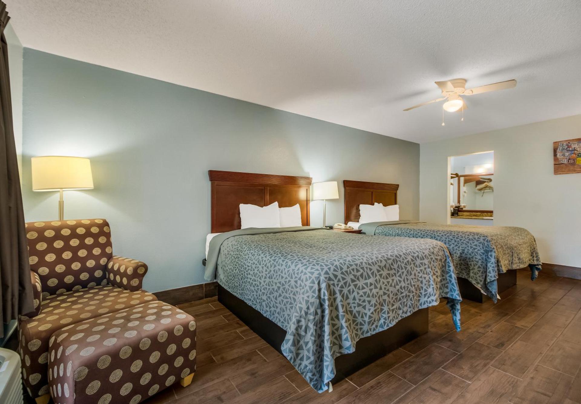 Econo Lodge Inn & Suites Fulton - Rockport