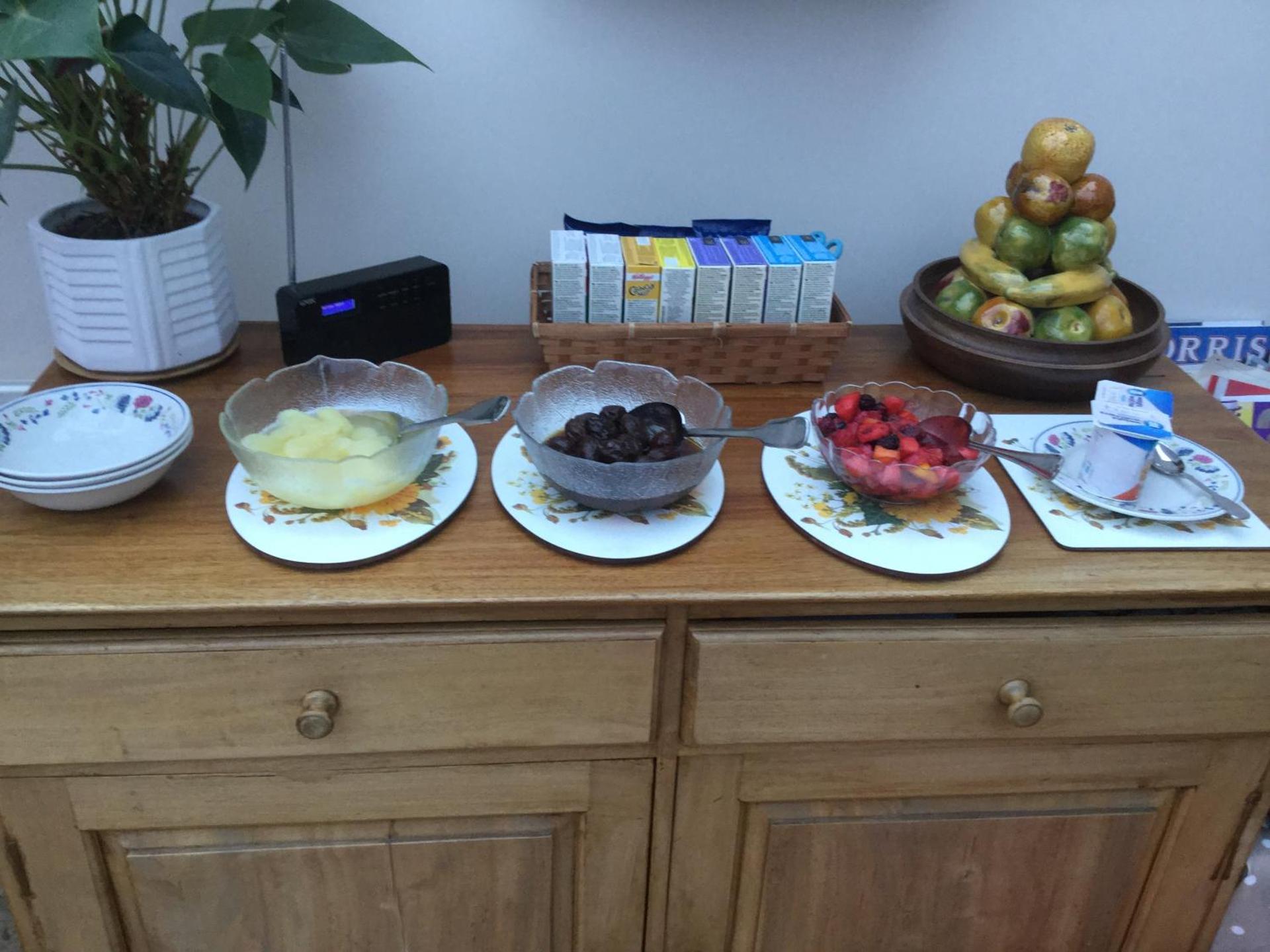 Albertine ,A warm welcome awaits you ,Offering room only or bed and breakfast ,Ideal location for Solent Way ,High Street ,Isle of Wight ,New Forest