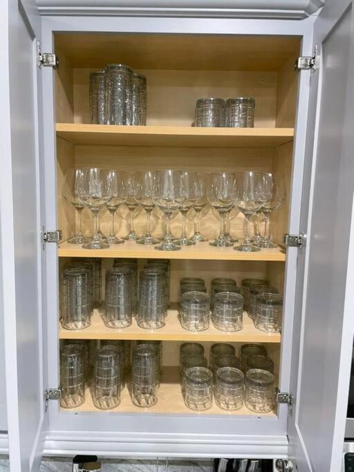 Luxury 6 BR 6 Bath @Encore Resort Pool Spa Grill.