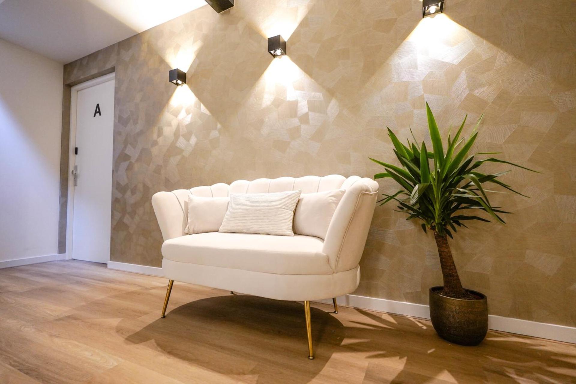 Deluxe 20m2 Canal View