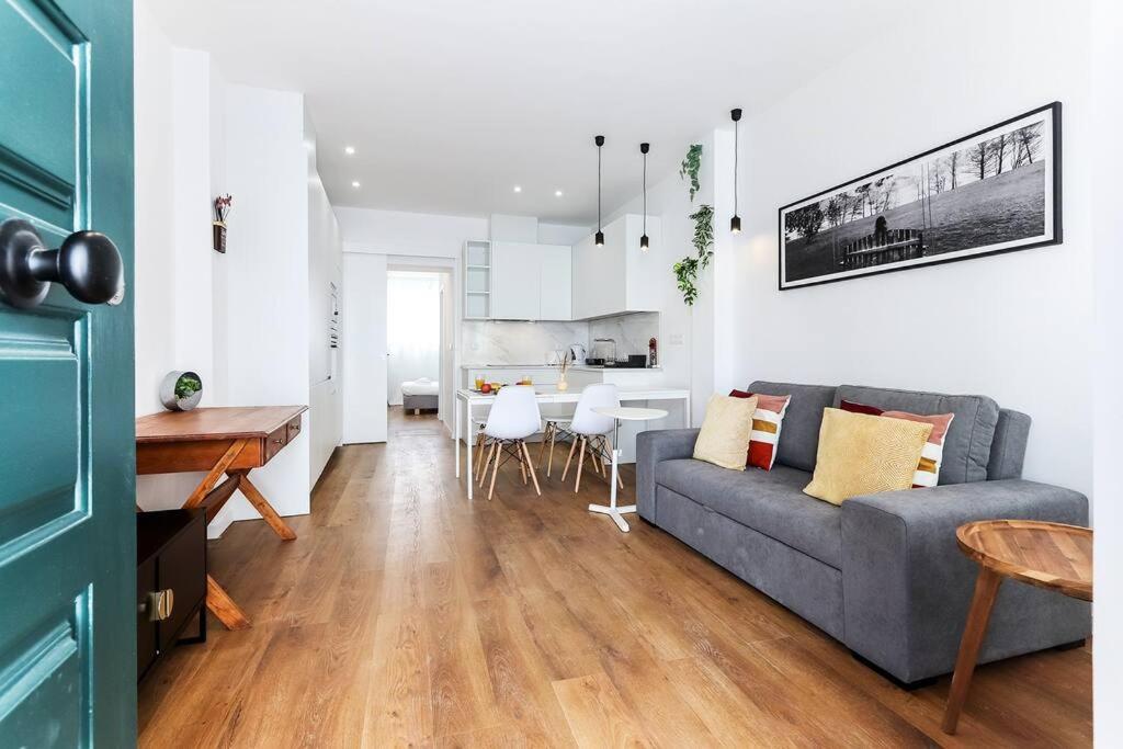 Vita Portucale ! Bright Campo Ourique w/ Terrace