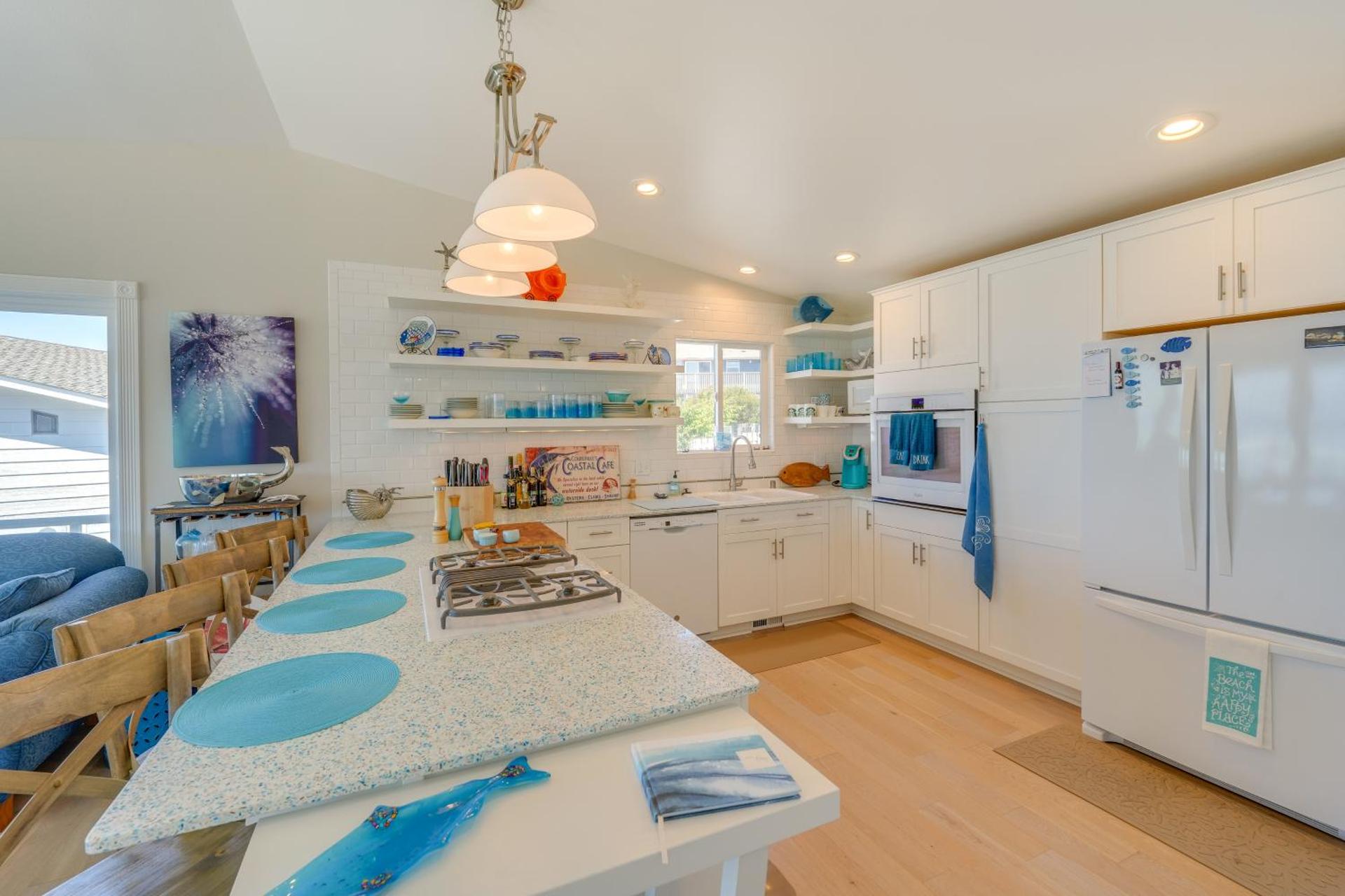 Stunning Home in Coupeville with Deck and Beach Access