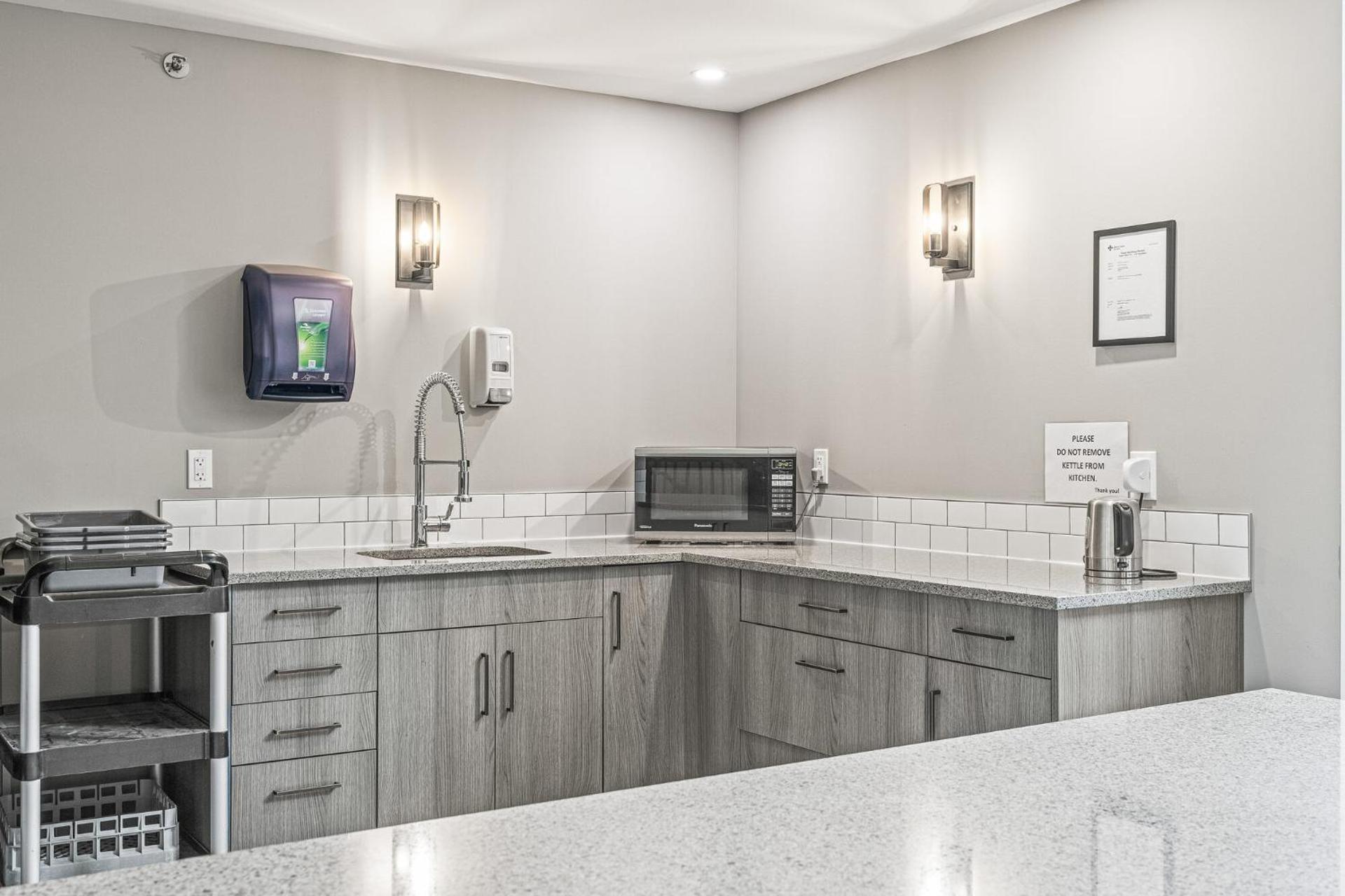 Communal lounge/ TV room