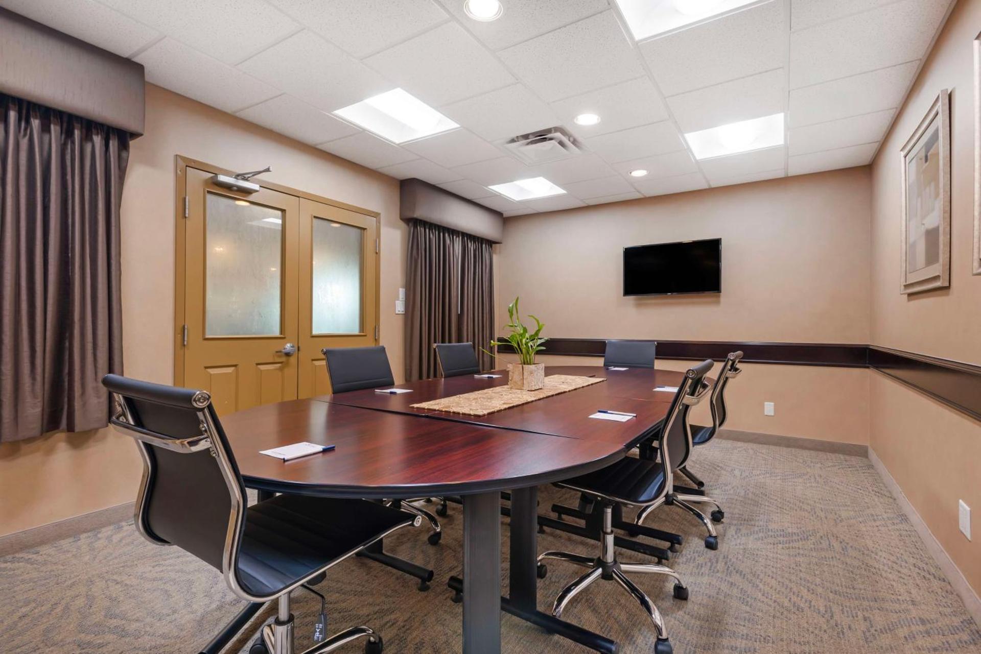 Meeting/conference room