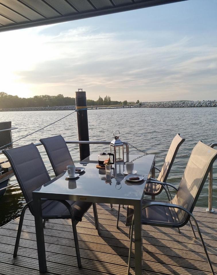 Hausboot Fjord Baltica mit Dachterrasse in Barth