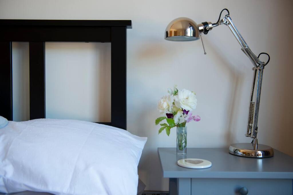 The Tack Room - rural boutique retreat for two