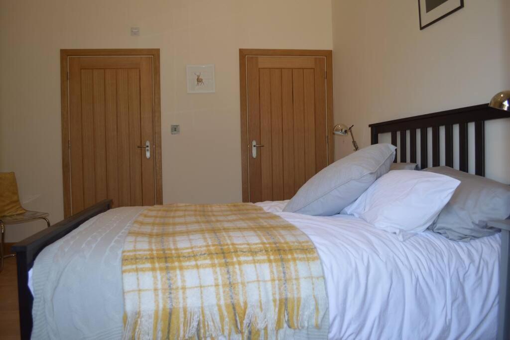 The Tack Room - rural boutique retreat for two