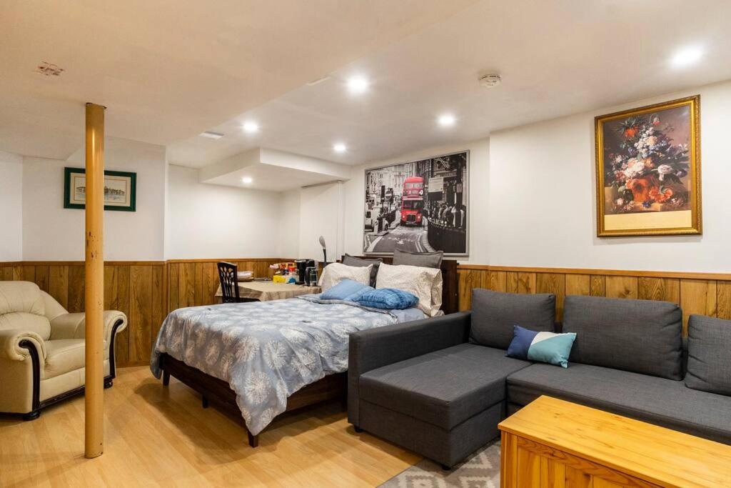 BIG Oasis Studio near Airport YYZ