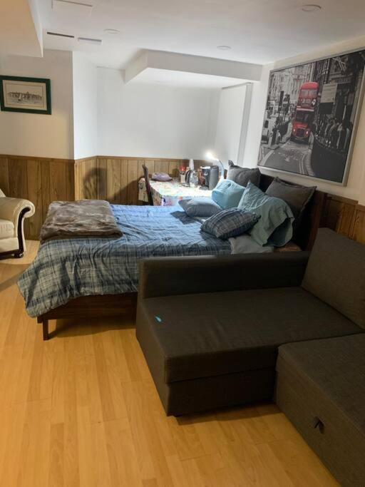 BIG Oasis Studio near Airport YYZ