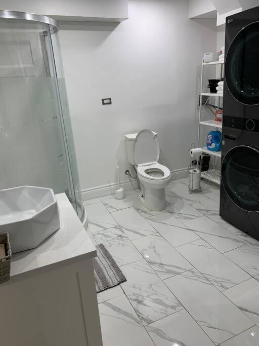 BIG Oasis Studio near Airport YYZ