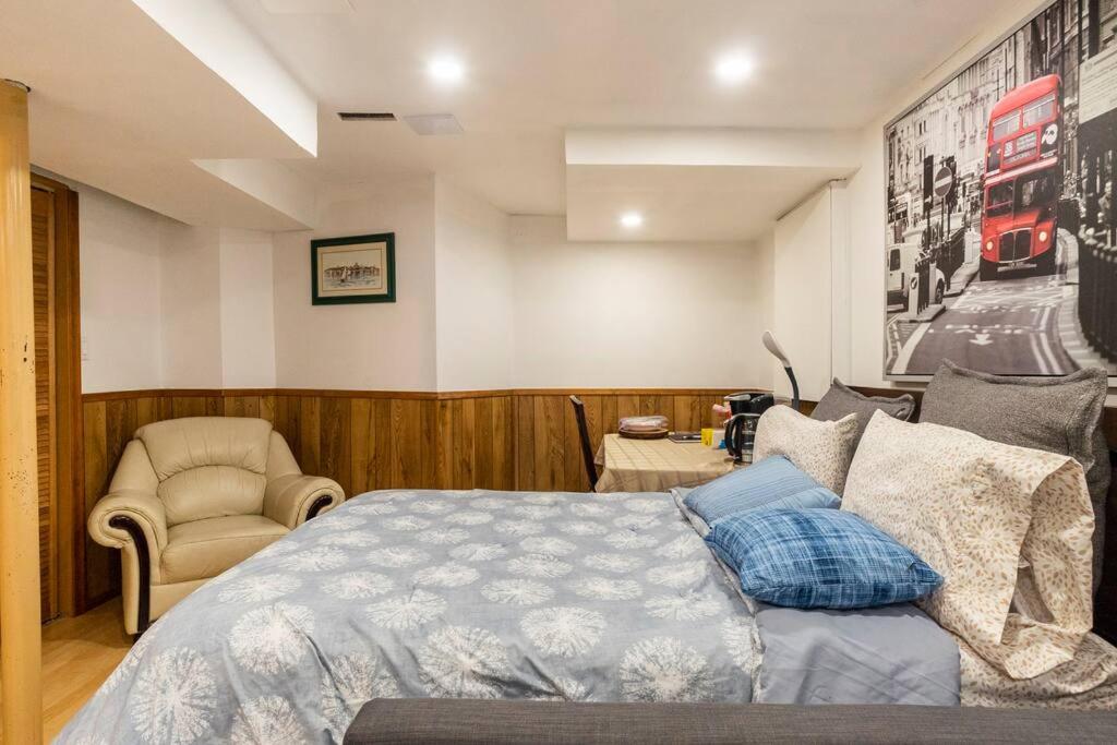 BIG Oasis Studio near Airport YYZ