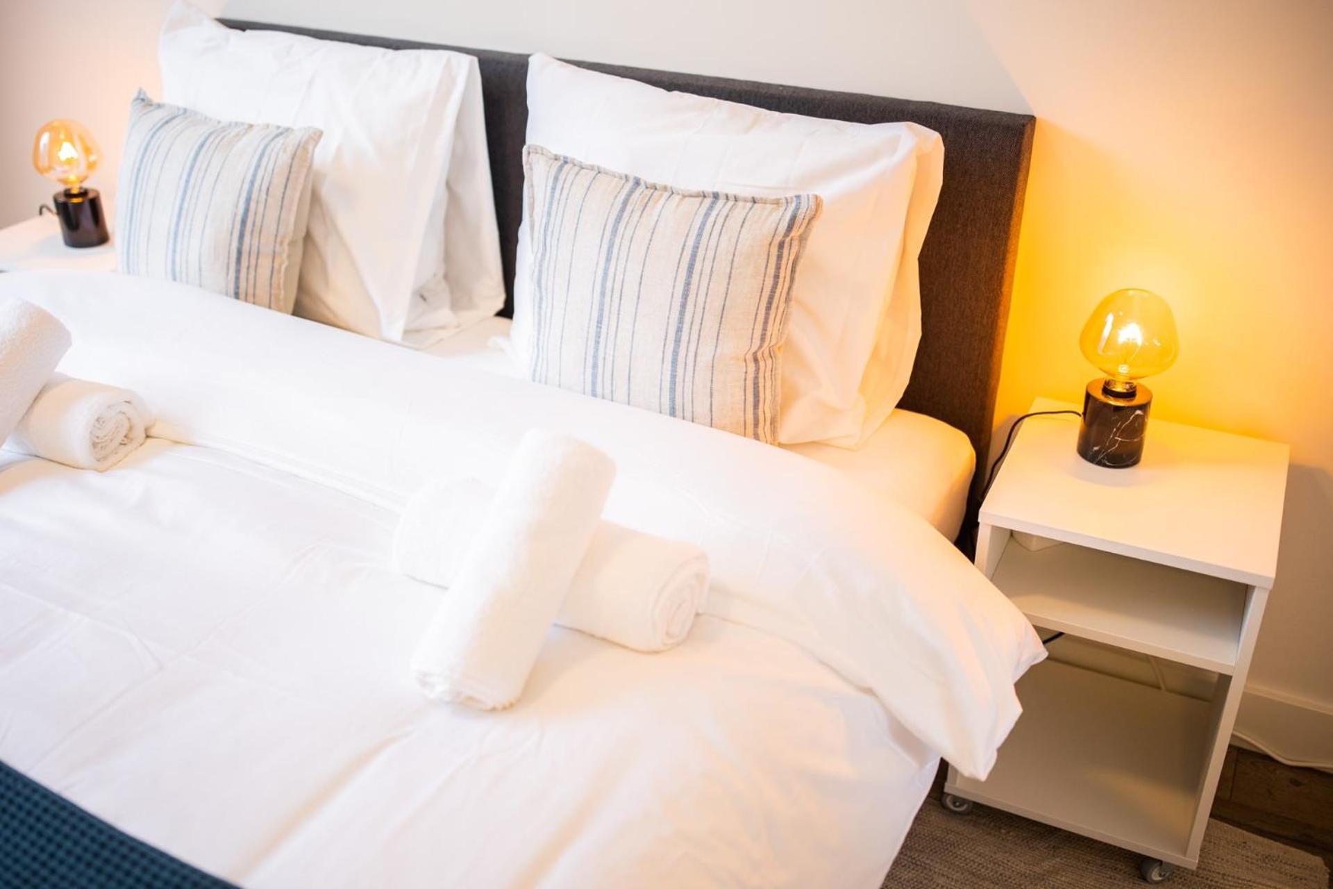 Delightful 2 Bedroom Apartment - SD23L