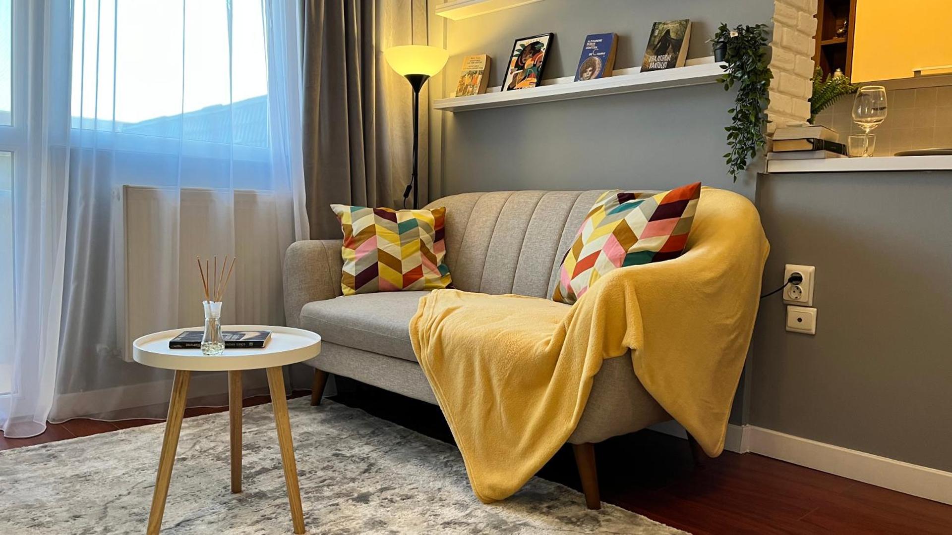 Divine Studio Fermei 62