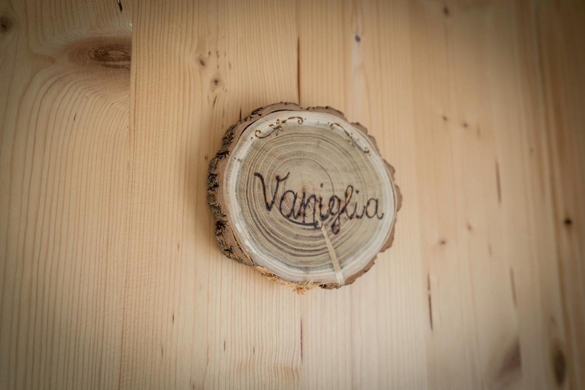 Logo/Certificate/Sign