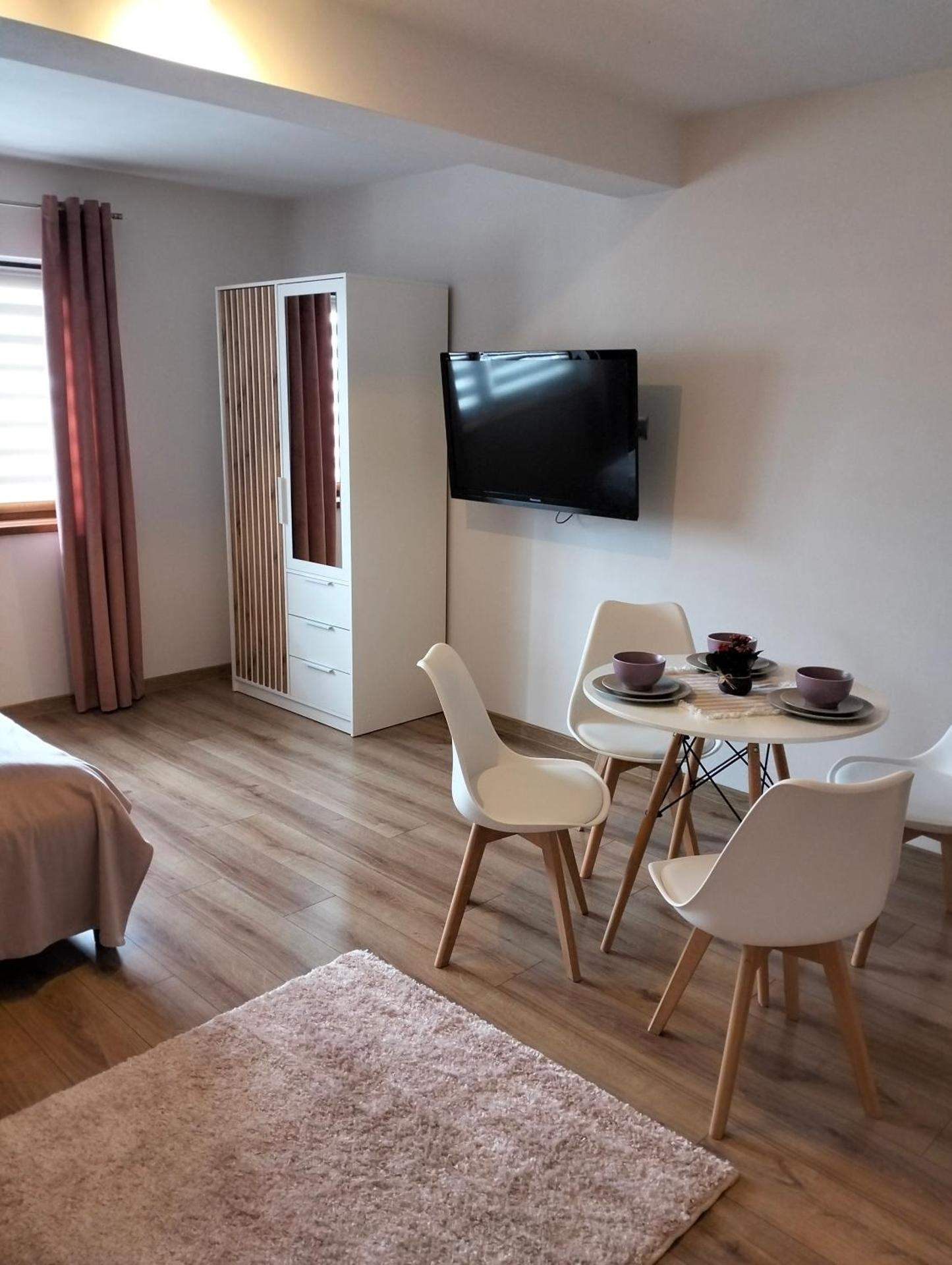 Dębowy Apartamenty/Pokoje