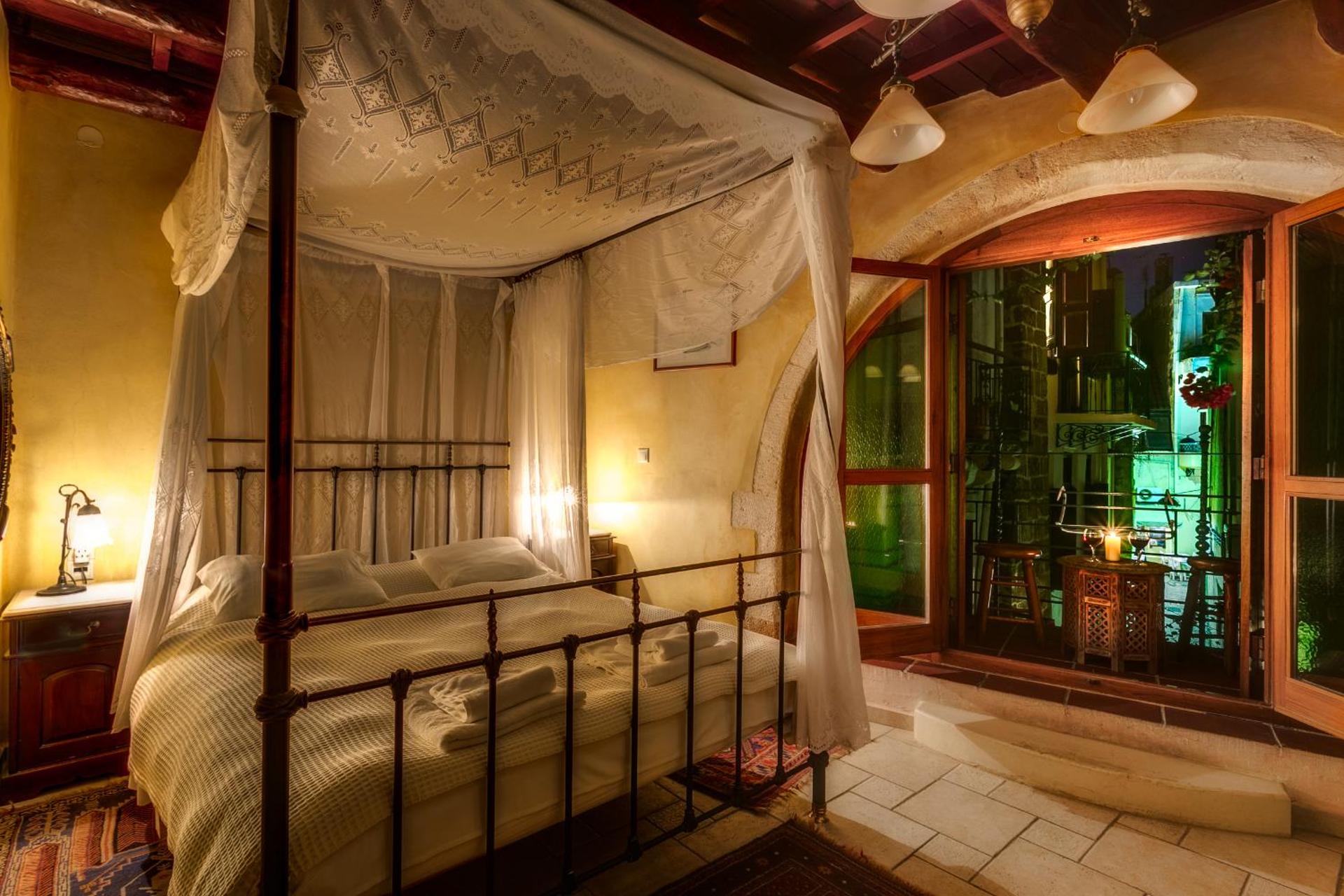 Ifigenia Traditional Rooms & Maisonettes