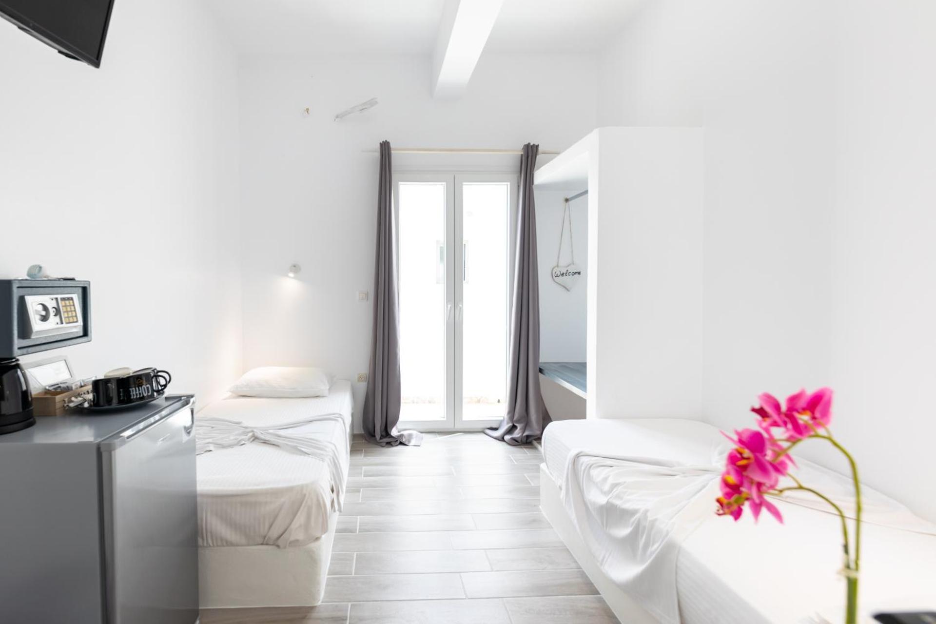 Quadruple Room with Sea View