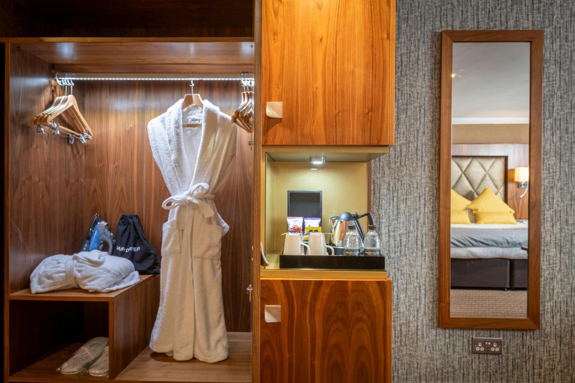 Coffee/tea facilities