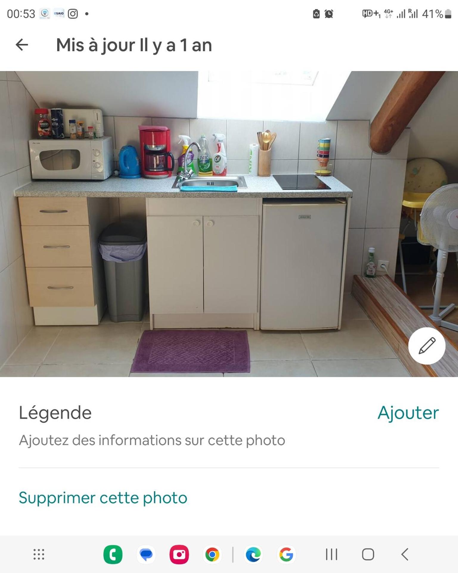 Kitchen or kitchenette