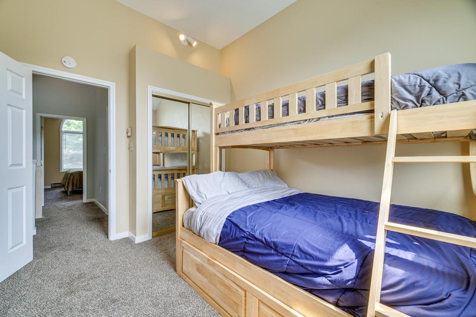 Near Big Boulder Mtn! Home with Fireplace and Games