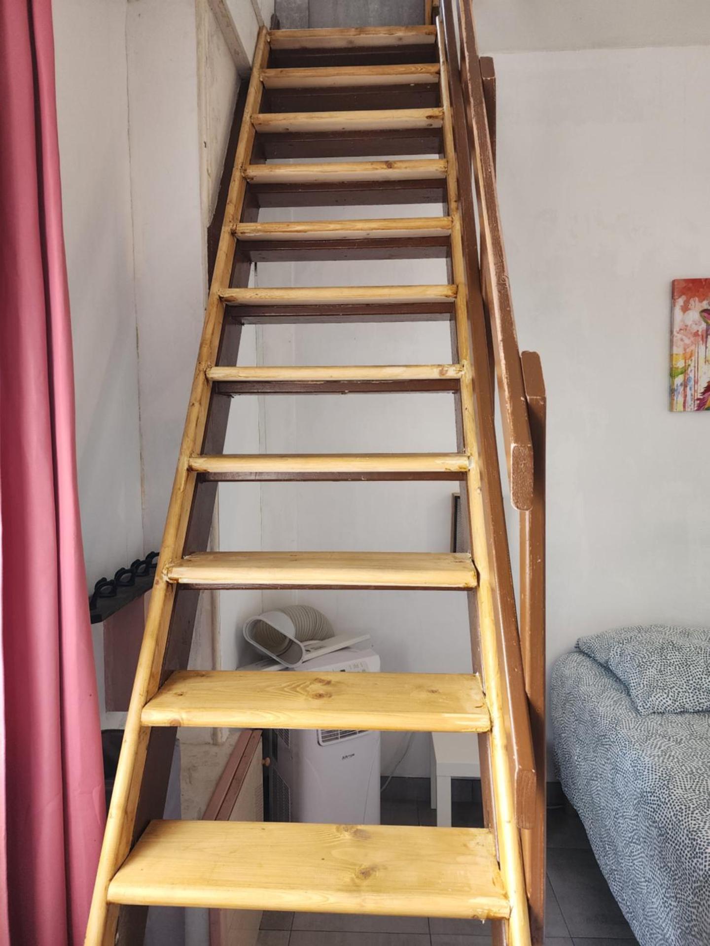 Appartement duplex F2 tout confort proche centre ville avec parking gratuit