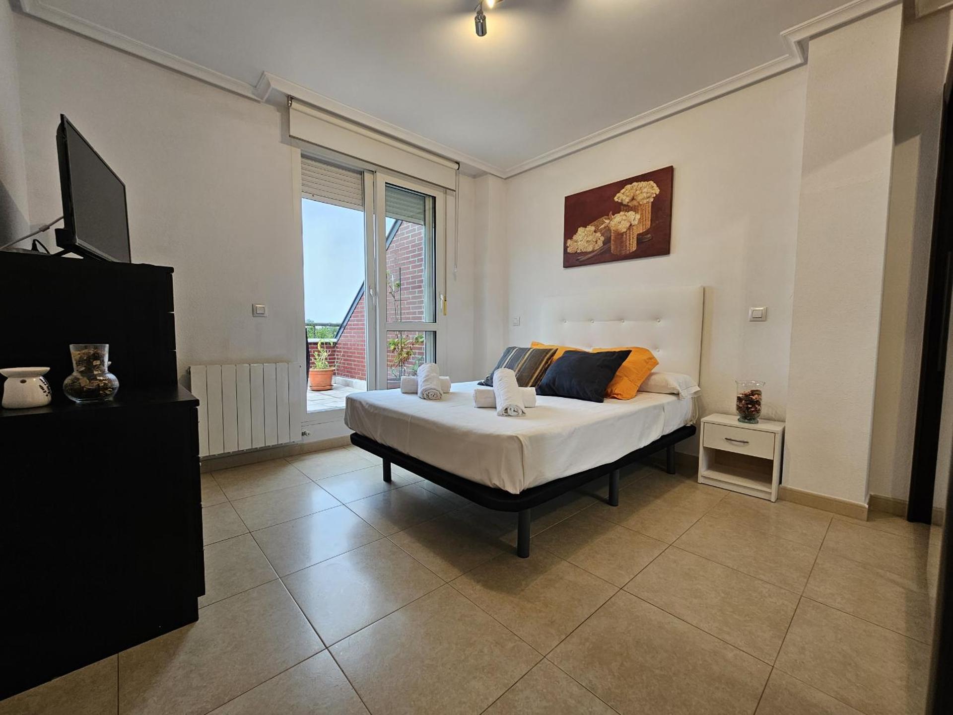 C03A02 Apartamento con piscina y garaje by R2R Consulting