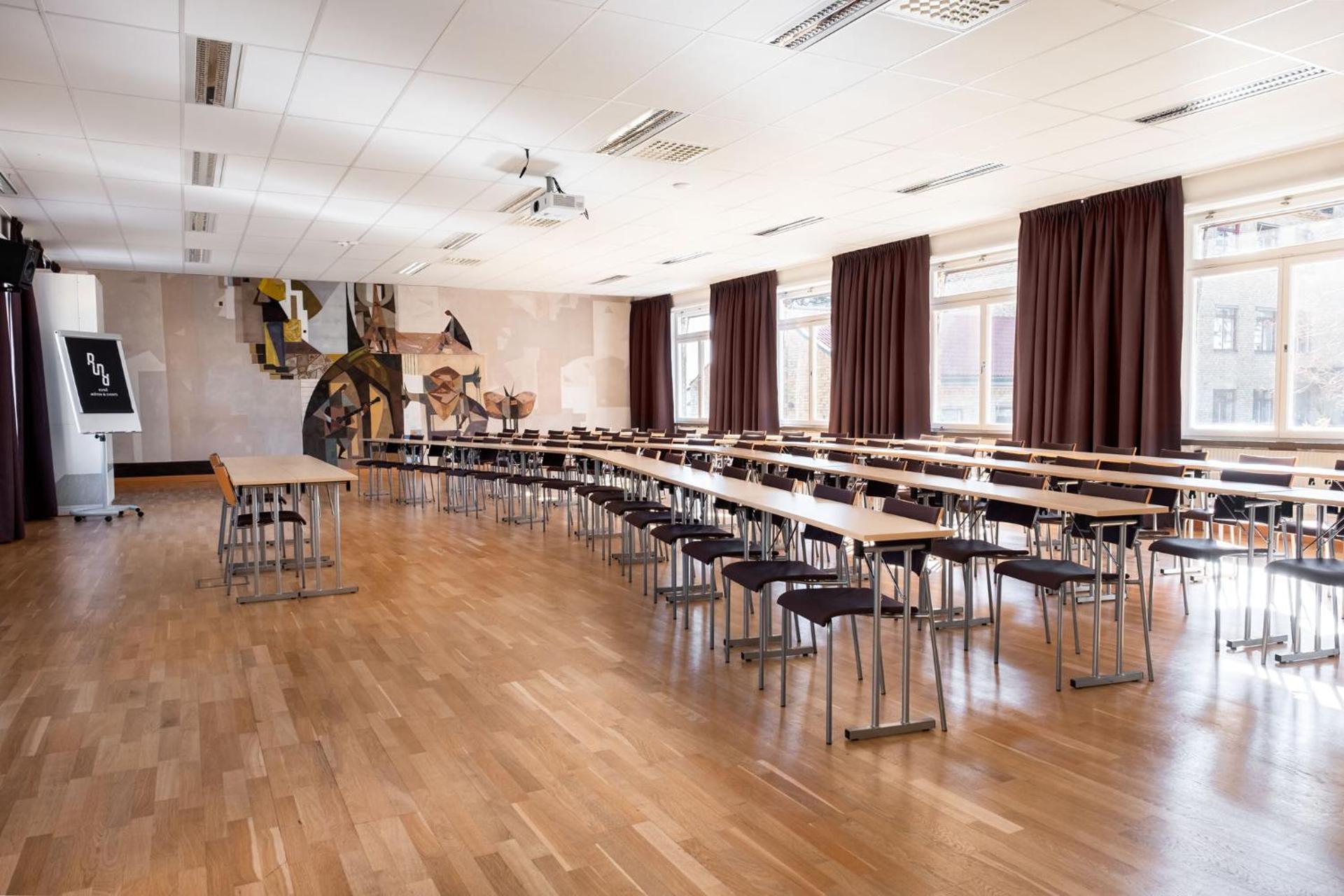 Meeting/conference room