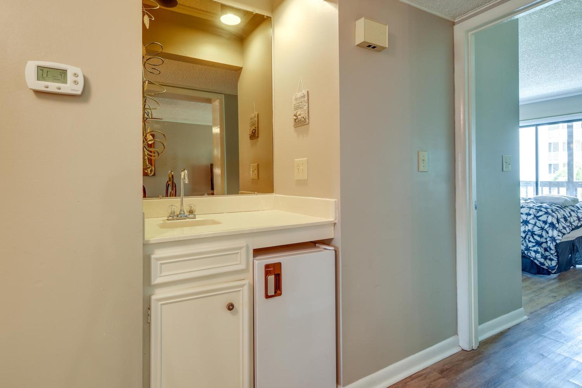 Walk to Coast North Myrtle Beach Condo with Pool!