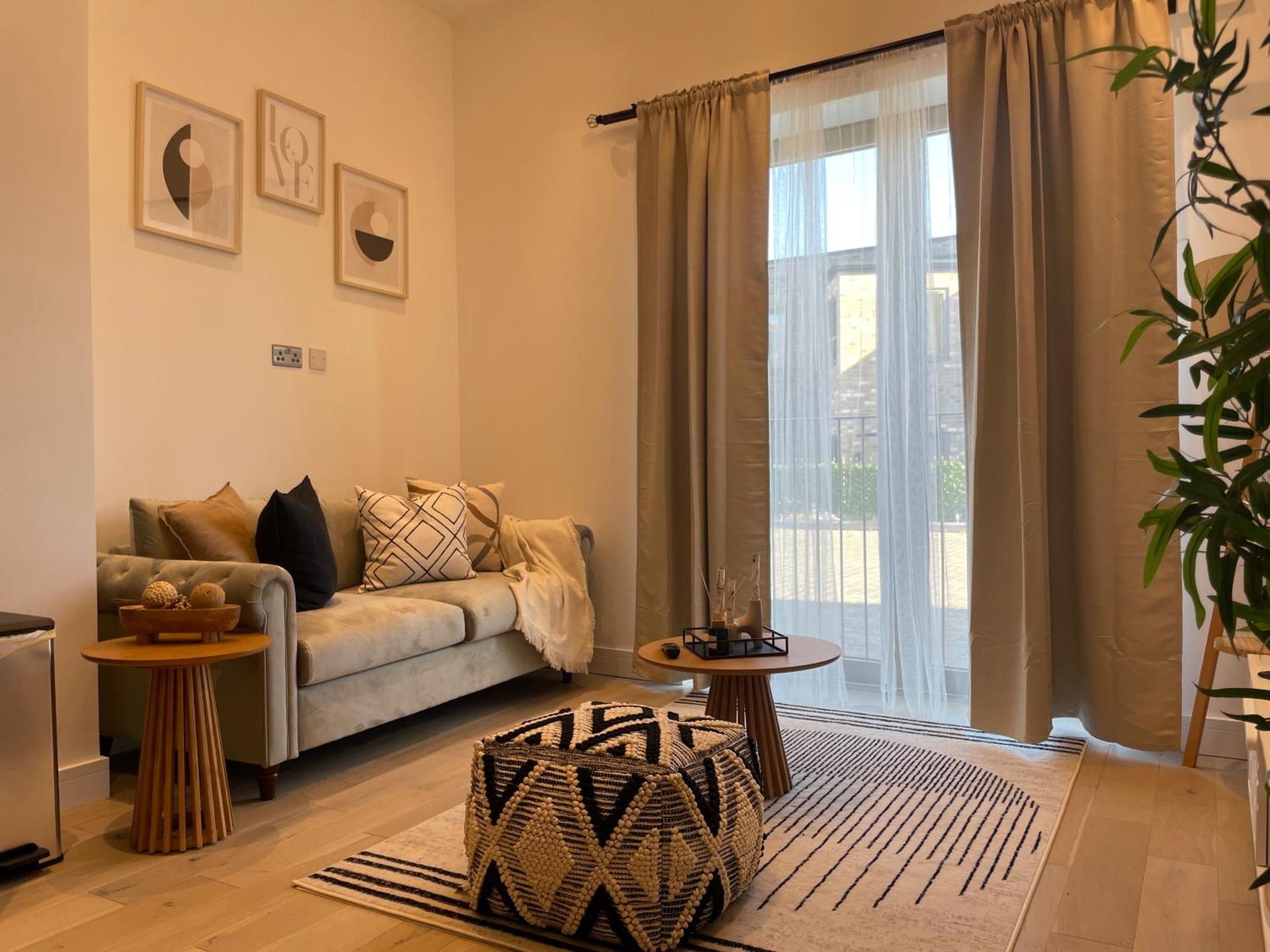 Luxury 2 bedroom Flat Sutton