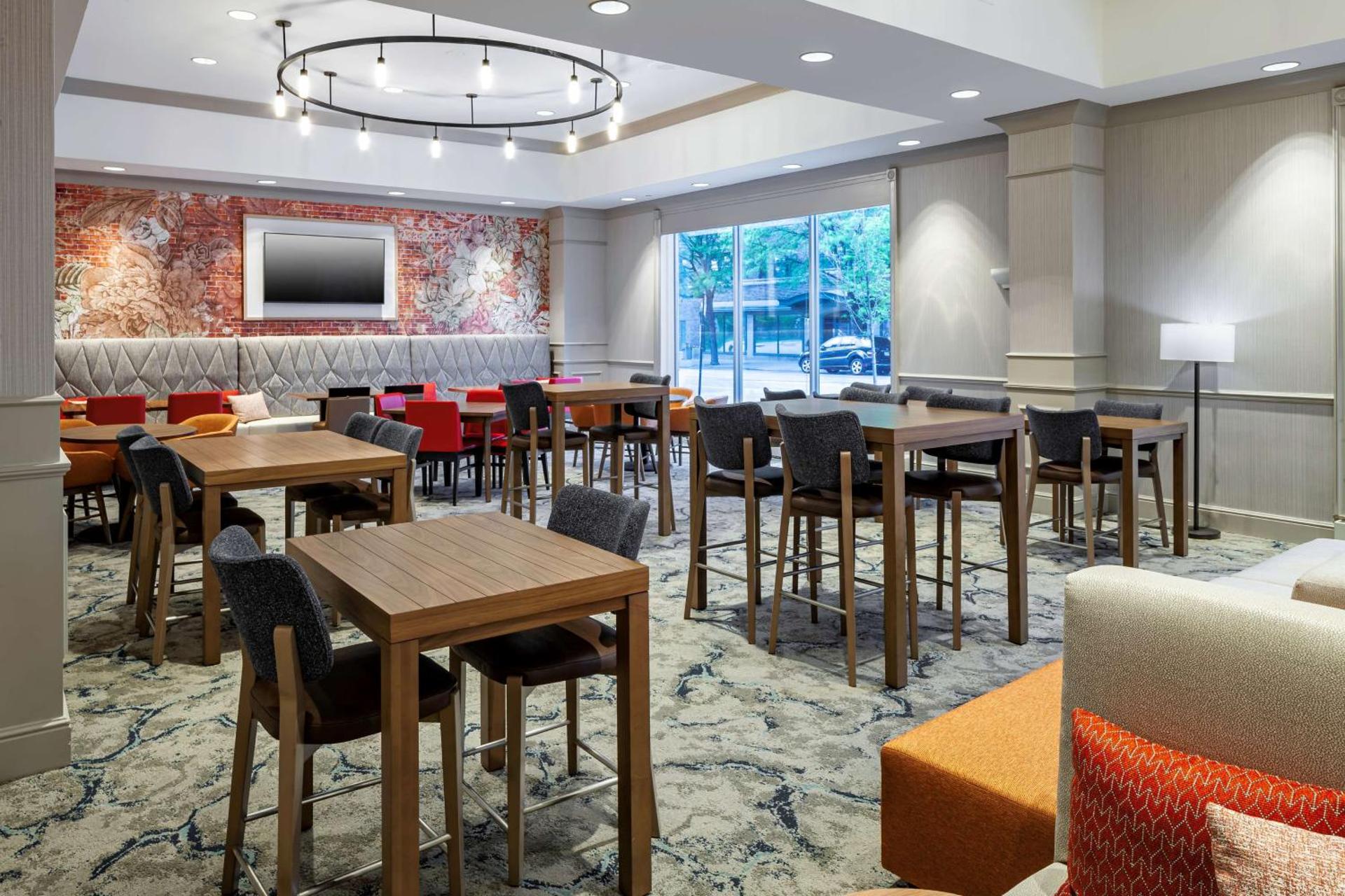 Communal lounge/ TV room