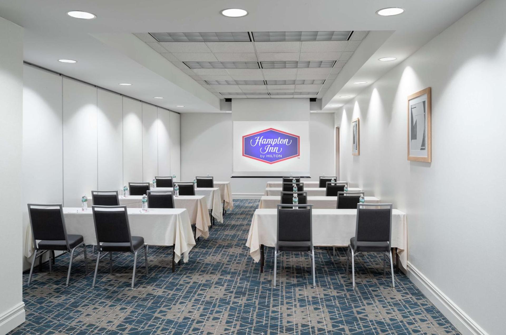 Meeting/conference room