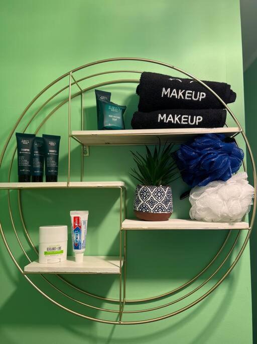 Cosy 3-Bedroom Downtown Walk to Convention Center