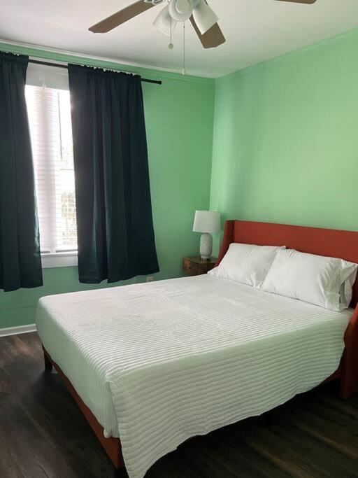 Cosy 3-Bedroom Downtown Walk to Convention Center