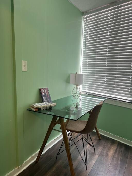 Cosy 3-Bedroom Downtown Walk to Convention Center