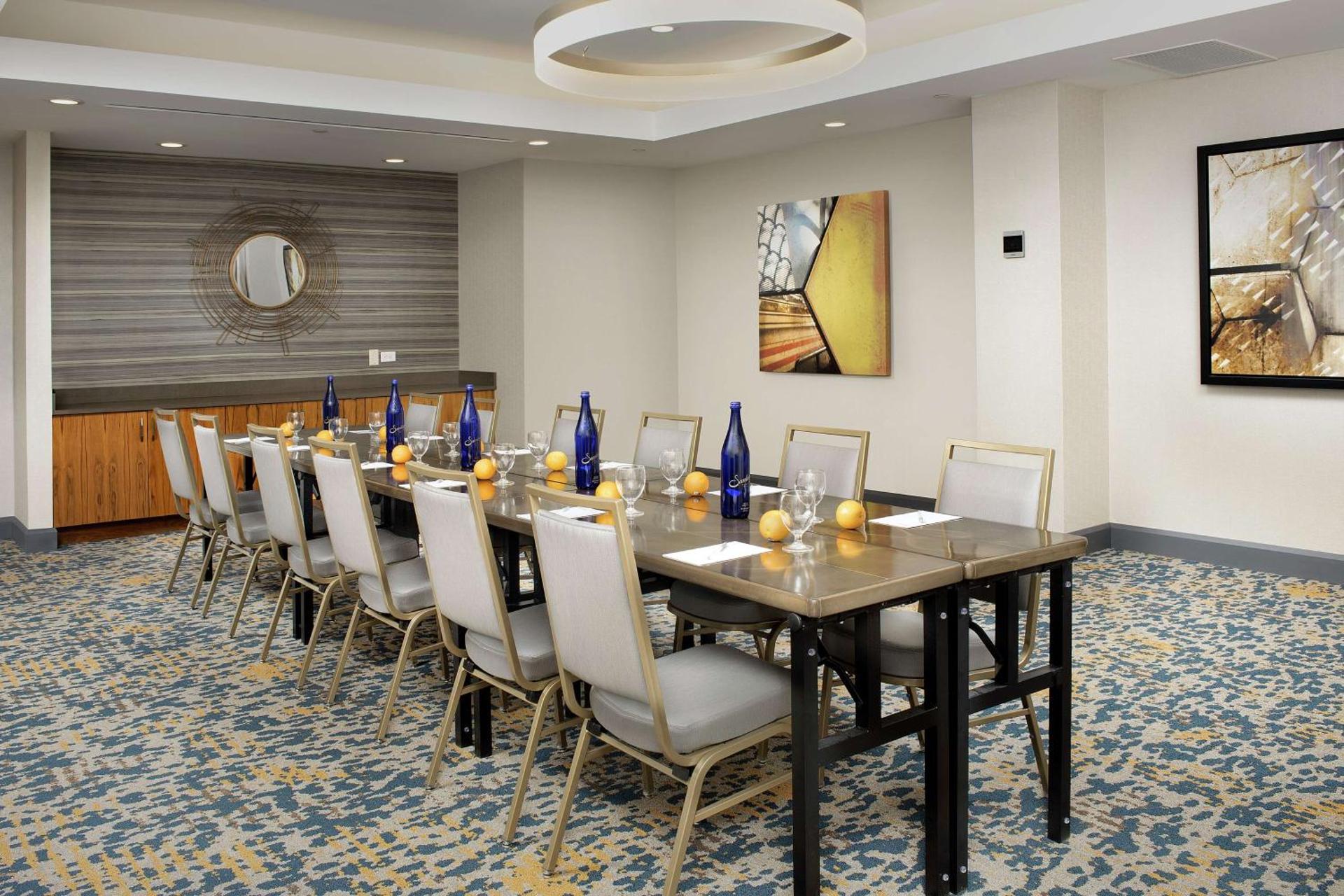 Meeting/conference room