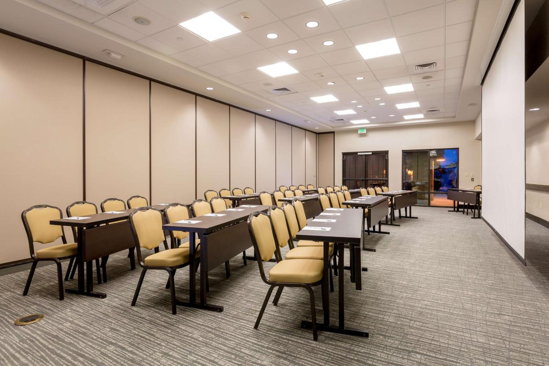Meeting/conference room