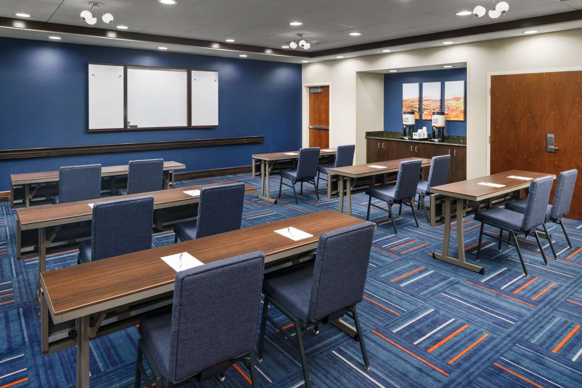 Meeting/conference room