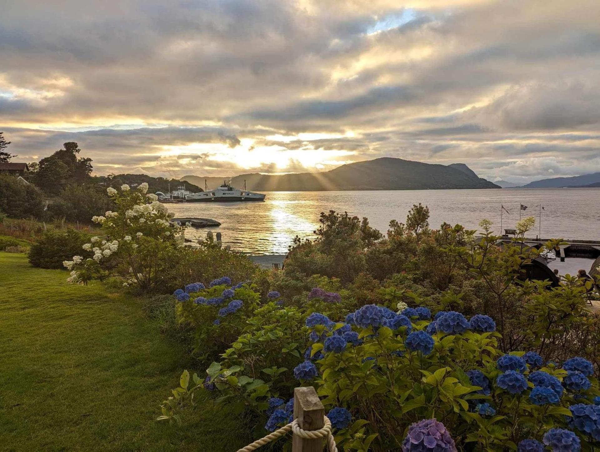 Sleeping barrel lodge Smaken av Ryfylke Event AS, drives ikke som hotell