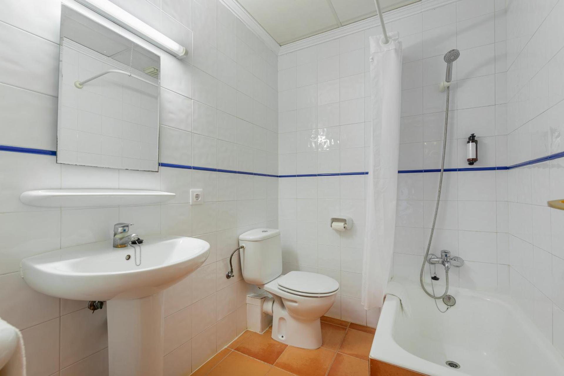 Standard Twin Room with Sofa