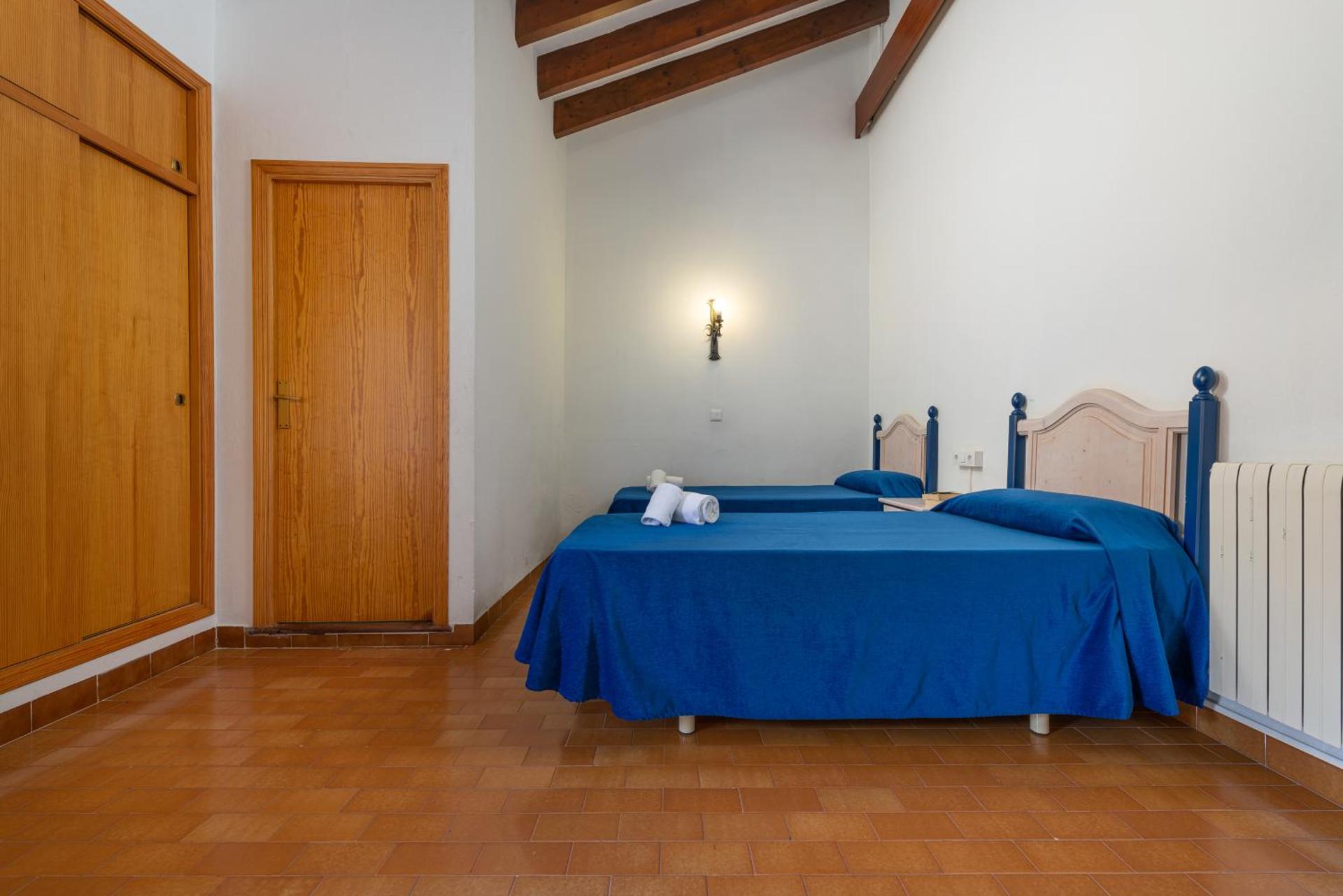 Standard Twin Room with Sofa