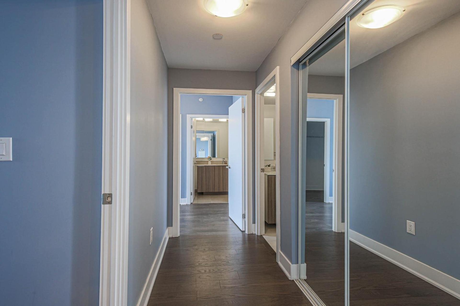 Luxury view in Toronto Downtown 3 Bedroom 2.5 Bathroom 1 Parking